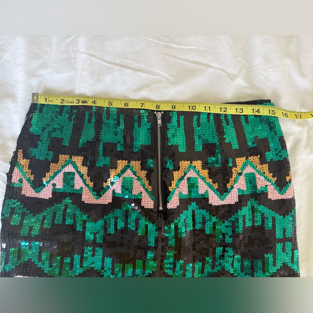 H&M Sequin Geometric Patterned Mini Skirt In Gree… - image 6
